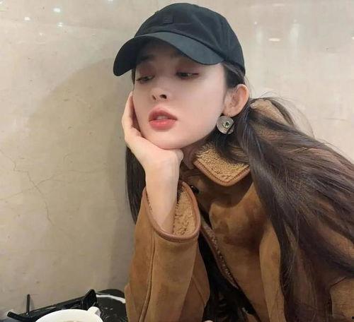 娱乐吃瓜头像女生可爱版,娱乐吃瓜头像女生可爱版，萌化你的视觉体验