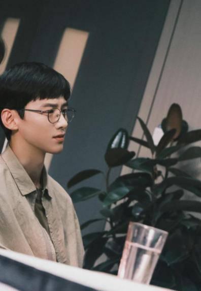 爱豆吃瓜娱乐酱白敬亭,从爱豆到吃瓜娱乐酱，他的跨界之路